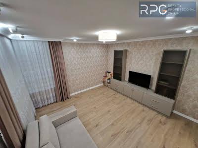 квартира за адресою Євгена Сверстюка вул. (Марини Раскової), 6