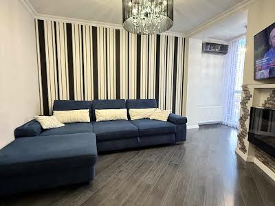 квартира за адресою Садова вул., 1в