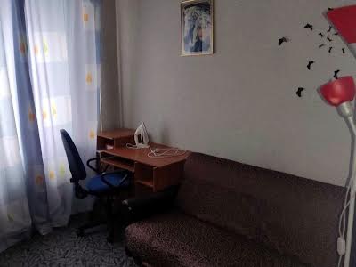 квартира за адресою Лариси Руденко вул., 10-А