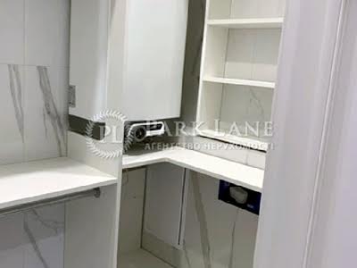 квартира за адресою Дніпровська набережна вул., 18А