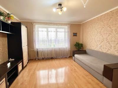 квартира по адресу Степана Бандеры ул., 19