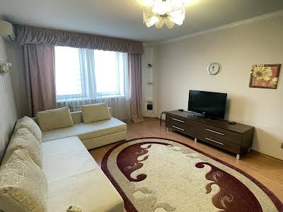 квартира по адресу Миколы Бажана просп., 10