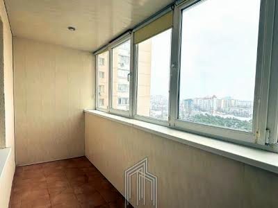 квартира по адресу Дарницкий бульв., 10А