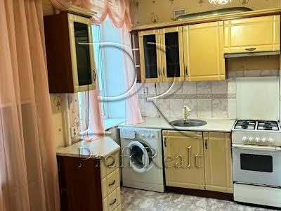 квартира за адресою Романа Ратушного вул. (Волгоградська), 2