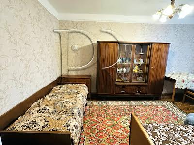 квартира за адресою Братиславська вул., 4