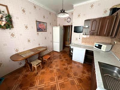 квартира по адресу Голосеевский просп. (40-летия Октября), 106/2