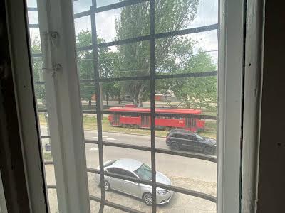 коммерческая по адресу Владимира Антоновича ул. (Свердлова), 37