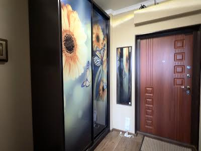 квартира за адресою масив Радужний, 20