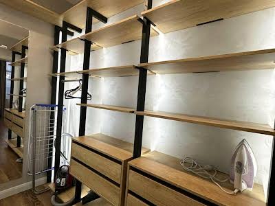 квартира за адресою Трускавецька вул., 8