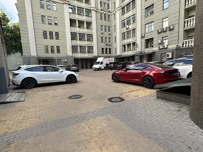 квартира за адресою Олеся Гончара вул., 35