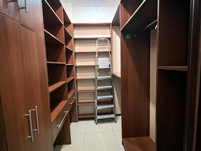 квартира по адресу Французский бульв., 1