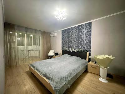 квартира за адресою Любарського пров. (Білостоцького), 36