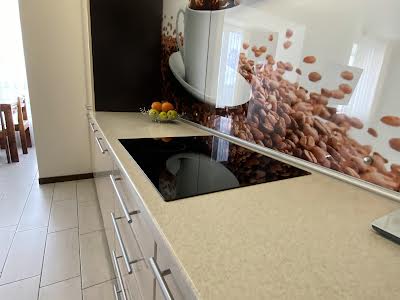квартира по адресу Николаевская ул., 3