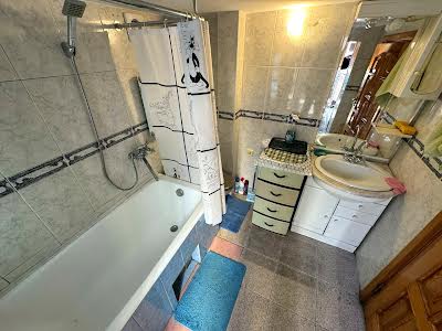 квартира за адресою Ціолковського вул., 36