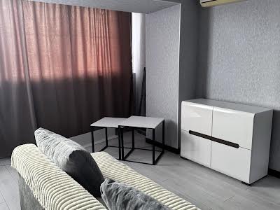 квартира за адресою Русанівський бульв., 1