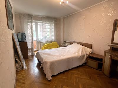 квартира за адресою Михайла Бойчука вул. (Кіквідзе), 41