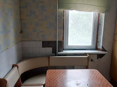 квартира за адресою 12-та Поздовжня вул., 3
