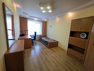 квартира за адресою Набережна Перемоги вул., 134