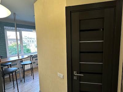 квартира за адресою Жилянська вул., 45