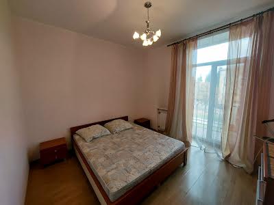 квартира за адресою Кривий Ріг, Пам'яті Героїв вул., 37
