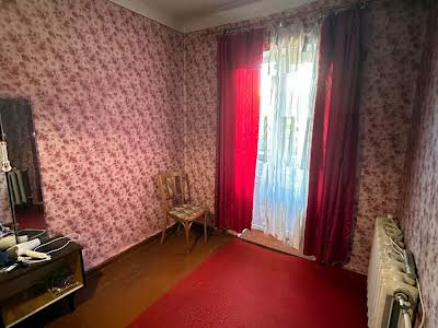 квартира за адресою Сенатора Маккейна, 1