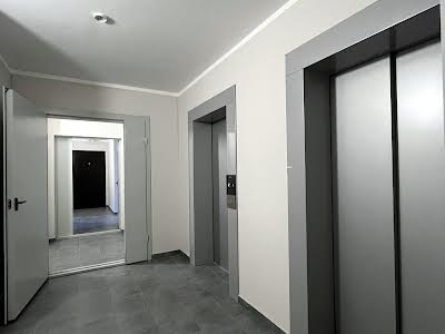 квартира за адресою Михайла Максимовича вул. (Онуфрія Трутенка), 32А