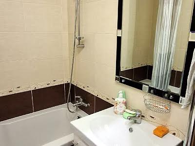 квартира за адресою Анни Ахматової вул., 4
