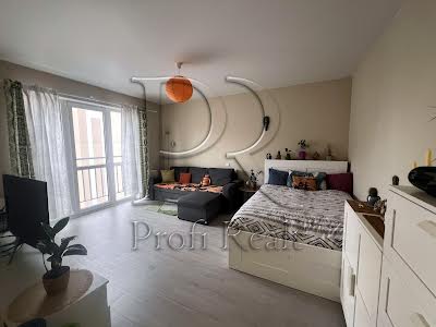 квартира за адресою Метрологічна вул., 15