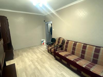 квартира за адресою Криворізька вул., 40