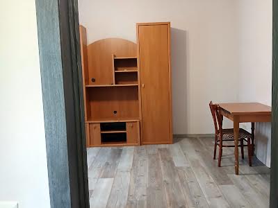 квартира за адресою Гайдамацька вул. (Волзька), 40