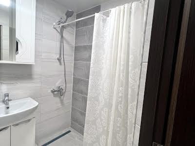 квартира за адресою Академіка Філатова вул., 32