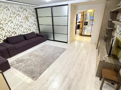 квартира за адресою Боголюбова вул., 20