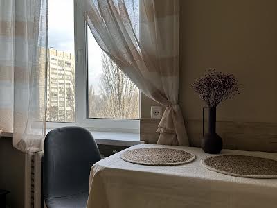 квартира за адресою Флоренції вул., 1/11