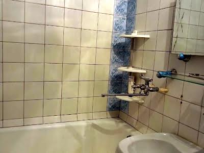 квартира за адресою Ревуцького вул., 22