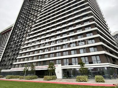 квартира за адресою Причальна вул., 8