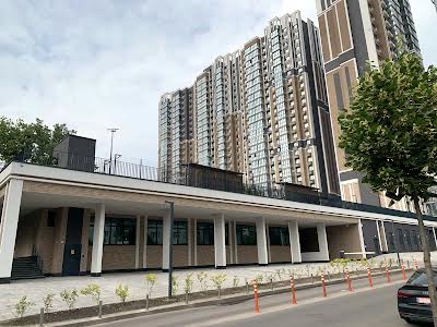 комерційна за адресою Васильківська вул., 37