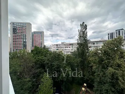 квартира за адресою Митрополита Василя Липківського вул. (Урицького), 11