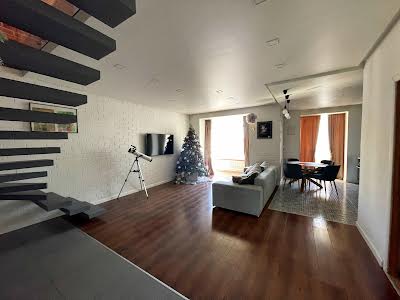 квартира по адресу Вишнева ул., 17