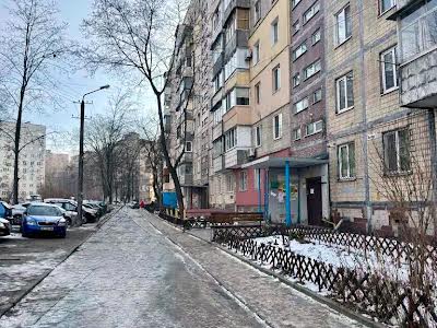 квартира за адресою Тополина вул., 22