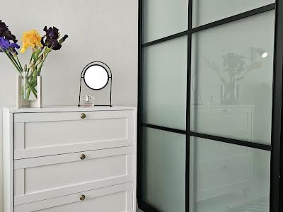 квартира за адресою Озерна вул., 27