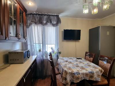 квартира за адресою Київ, Стадіонна вул., 6-А
