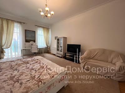 квартира за адресою Заньковецької вул., 4