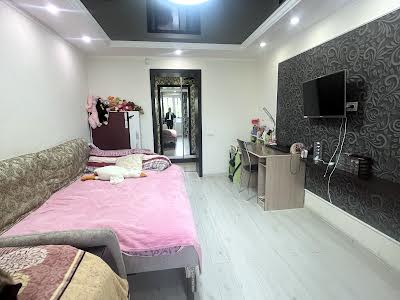 квартира за адресою Маяковського, 8