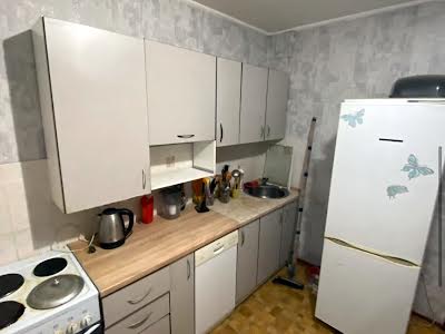 квартира за адресою Драгоманова вул., 1г