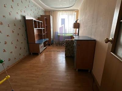 квартира за адресою Перемоги просп., 18