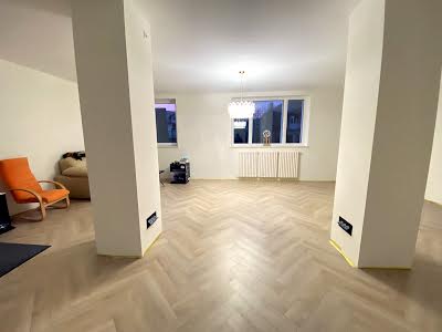 квартира за адресою Іорданська вул., 5