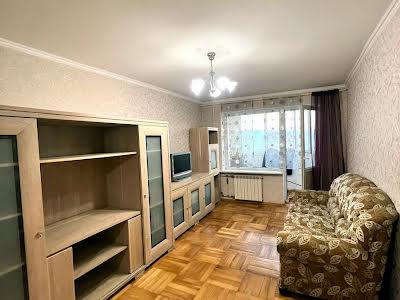 квартира по адресу Голосеевский просп. (40-летия Октября), 15А
