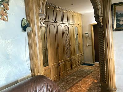 квартира за адресою Науки просп., 62-А