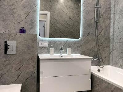 квартира за адресою Краснова вул., 3