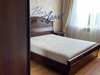 квартира за адресою Миколи Амосова вул., 4